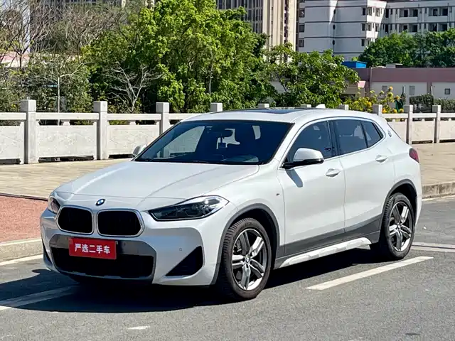 Bmw Bmw X2 Bmw X2 2021 Sdrive25i Leading M Sports Package — фото