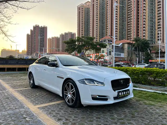 Jaguar Jaguar Xj Jaguar Xj 2018 Xjl 3.0 Sc Two-Wheel Drive Elegant Business Version — фото