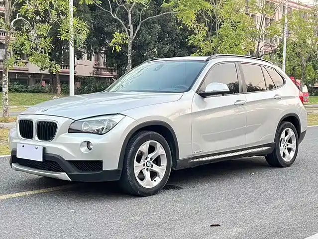 Bmw Bmw X1 Bmw X1 2013 Sdrive18i Leading Model — фото