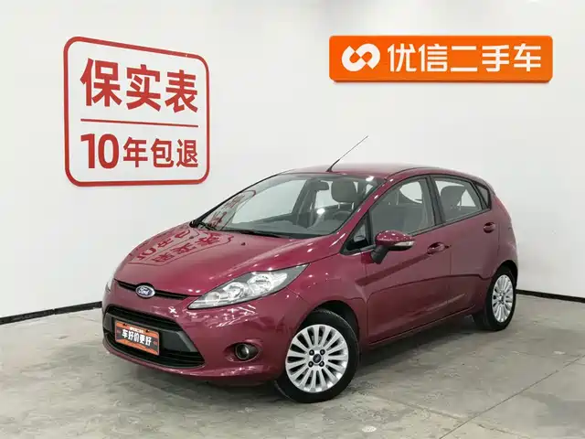 Ford Carnival Carnival 2011 Hatchback 1.5l Automatic Fashion Model — фото
