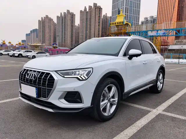 Audi Audi Q3 Audi Q3 2023 35 Tfsi Fashionable And Elegant Model (1.4t) — фото