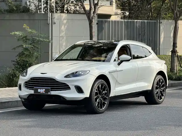 Aston Martin Aston Martin Dbx Aston Martin Dbx 2022 4.0t V8