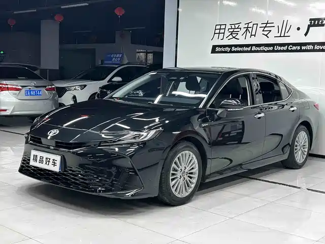 Toyota Camry Camry 2024 Shuangqing 2.0hgvp Deluxe Edition — фото