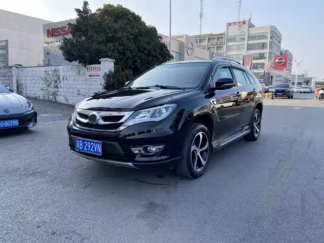 Byd Byd S7 Byd S7 2015 2.0t Automatic Premium Model