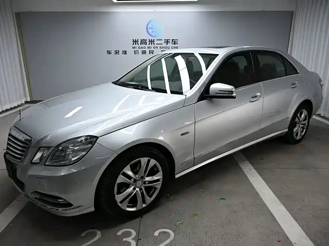 Mercedes-Benz Mercedes-Benz E-Class (Imported) Mercedes-Benz E-Class (Imported) 2010 E 200 Cgi Elegant — фото
