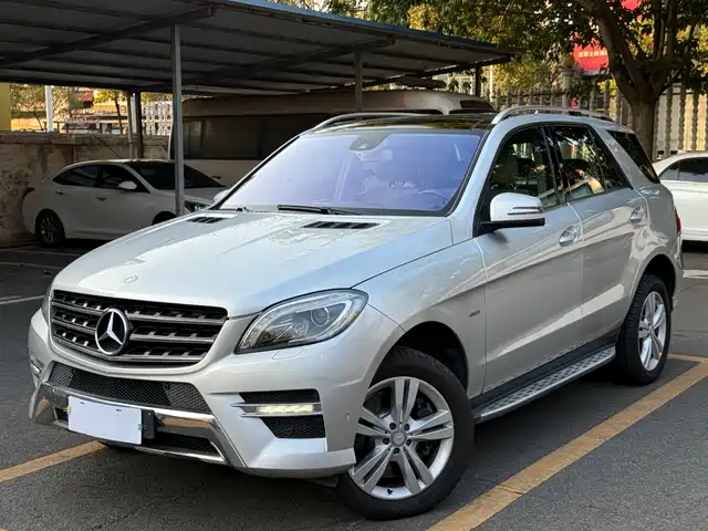 Mercedes-Benz Mercedes Benz M Class Mercedes-Benz M-Class 2012 Ml 350 Luxury Model