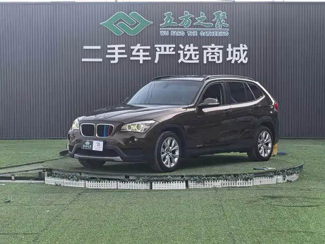 Bmw Bmw X1 Bmw X1 2013 Sdrive18i Leading Model — фото