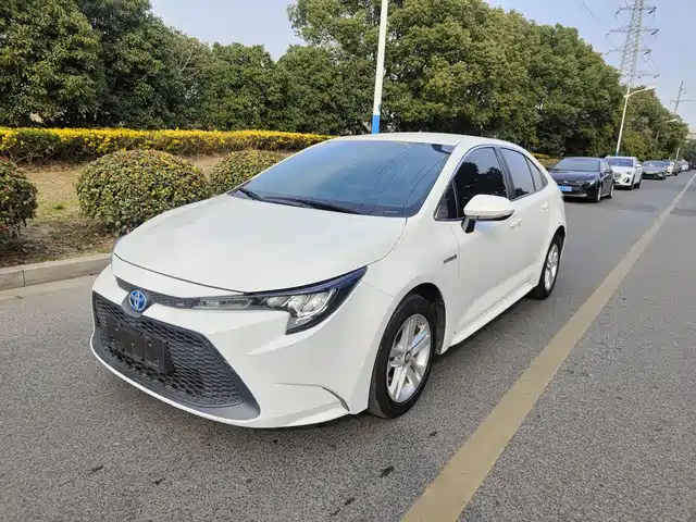 Toyota Lei Ling Ralink 2022 Dual Engine 1.8h E-Cvt Advanced Edition — фото
