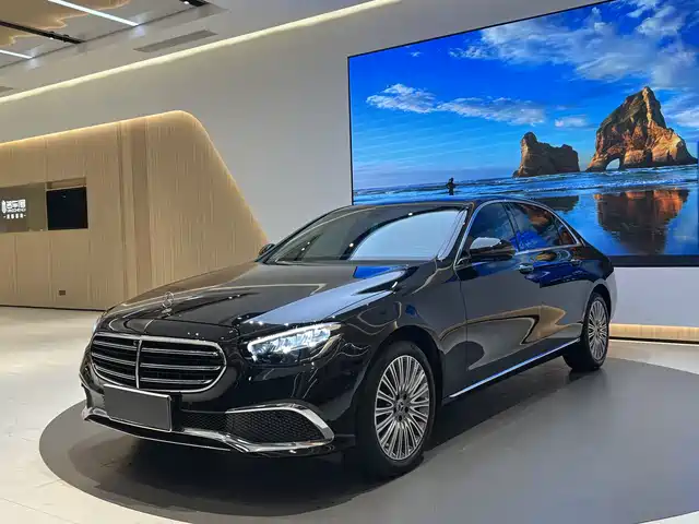 Mercedes-Benz Mercedes-Benz E-Class Mercedes-Benz E-Class 2023 Facelift E 300 L Luxury Model — фото
