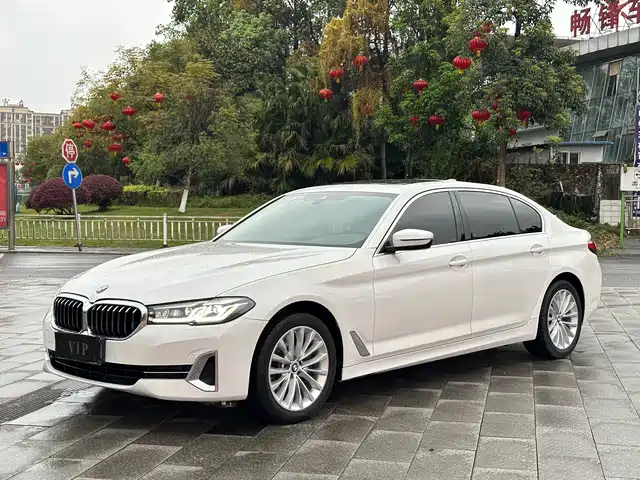 Bmw Bmw 5 Series Bmw 5 Series 2022 525li Luxury Package — фото