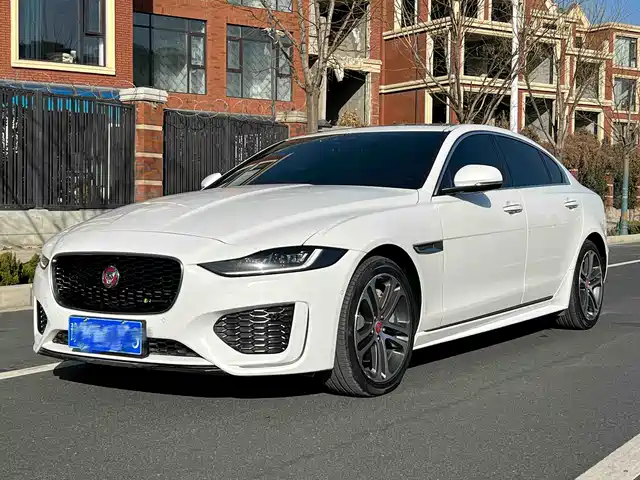 Jaguar Jaguar Xel Jaguar Xel 2020 2.0t 200ps R-Dynamic S Advanced Sports Edition — фото