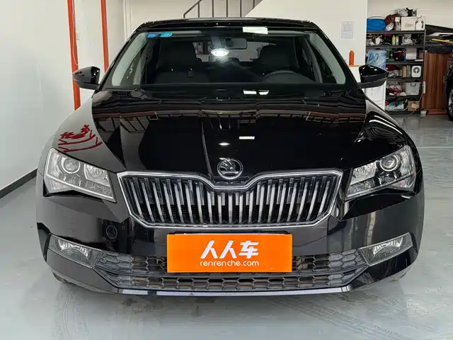 Skoda Speedy Superpa 2018 Tsi280 Dsg Standard Edition National V — фото