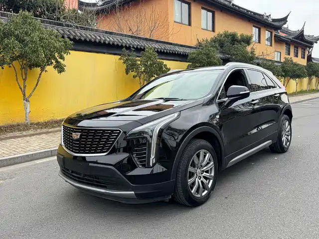 Cadillac Cadillac Xt4 Cadillac Xt4 2020 28t Two-Wheel Drive Leading Model — фото