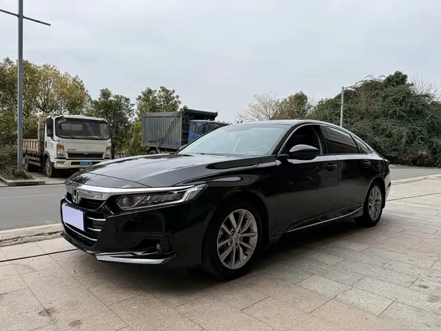 Honda Accord Accord 2022 260turbo Deluxe Edition — фото