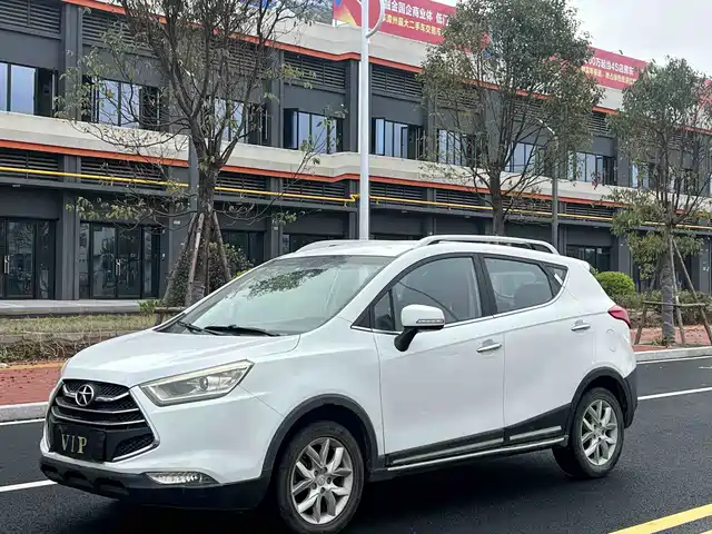 Jiangxi Automobile Group Ruifeng S3 Refine S3 2014 1.5l Manual Luxury Smart Model