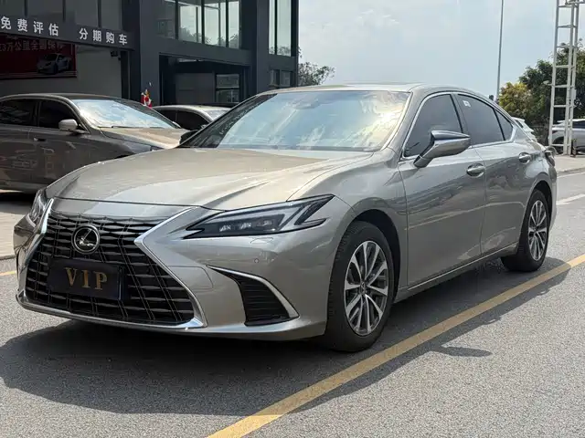 Lexus Lexus Es Lexus Es 2025 300h Premium Edition