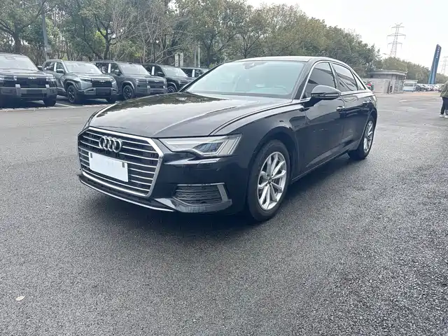 Audi Audi A6l Audi A6l 2019 40 Tfsi Luxury And Dynamic Model — фото