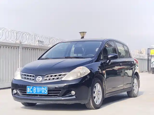 Nissan Tiida Tiida 2008 1.6l Automatic Fashion Model