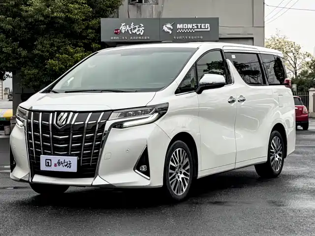 Toyota Elfa Alfa 2018 3.5l Premium Edition