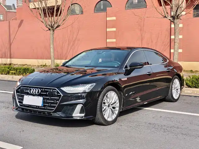 Audi Audi A7l Audi A7l 2024 45tfsi S-Line Dream Building Liquid Crystal Package — фото