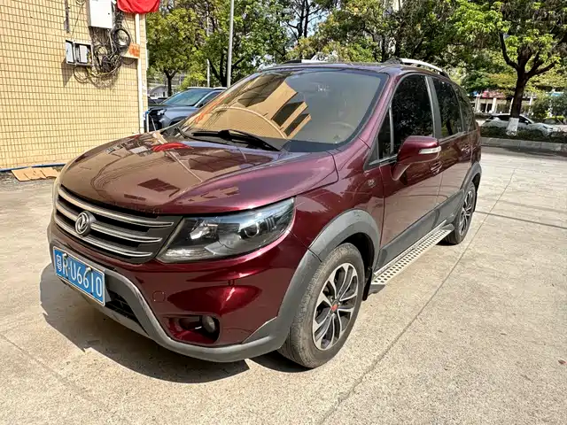 Dongfeng Is Popular Jingyi X5 Jingyi X5 2016 1.6l Manual Luxury Model — фото