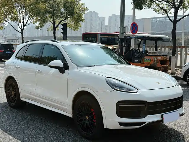 Porsche Cayenne Cayenne 2015 Cayenne Gts 3.6t