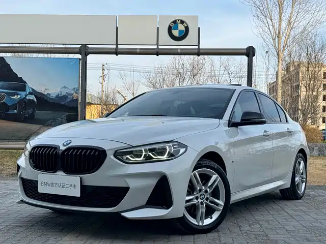 Bmw Bmw 1 Series Bmw 1 Series 2021 120i M Sports Night Edition — фото