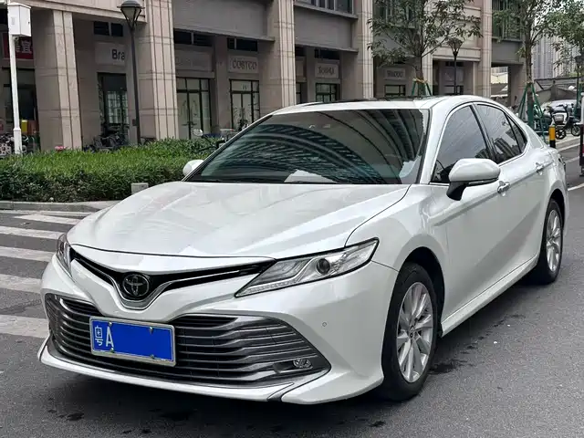 Toyota Camry Camry 2019 2.0g Deluxe Edition National Vi — фото