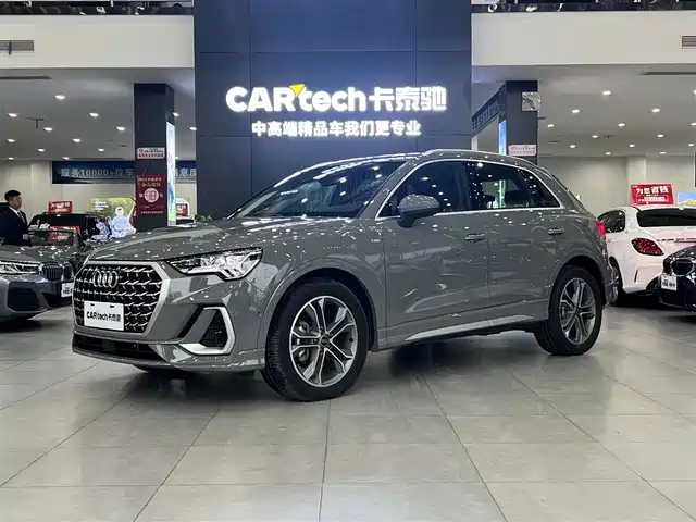 Audi Audi Q3 Audi Q3 2024 40 Tfsi Fashionable And Dynamic — фото