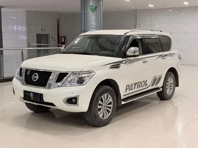 Nissan Patrol Patrol 2018 4.0l Linkedin Model — фото