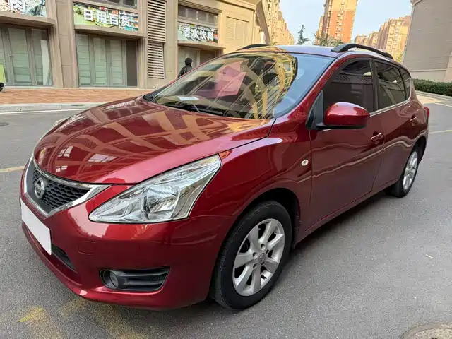 Nissan Tiida Tiida 2013 1.6l Cvt Cool Version — фото