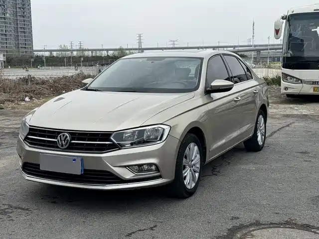 Volkswagen Bora Bora 2016 1.6l Automatic Comfort Type — фото