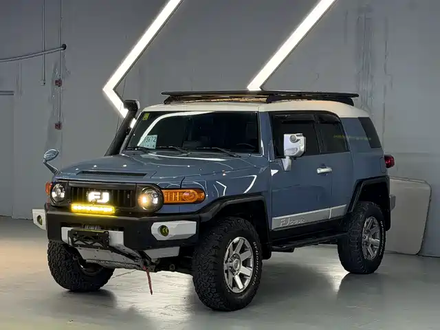 Toyota Fj Cruiser Fj Cruiser 2013 4.0l — фото