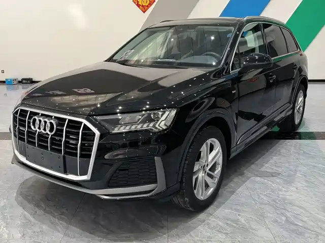 Audi Audi Q7 Audi Q7 2023 45 Tfsi Quattro S Line Sports — фото