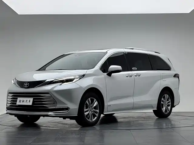 Toyota Sienna Sienna 2024 2.5l Hybrid Comfort Edition — фото