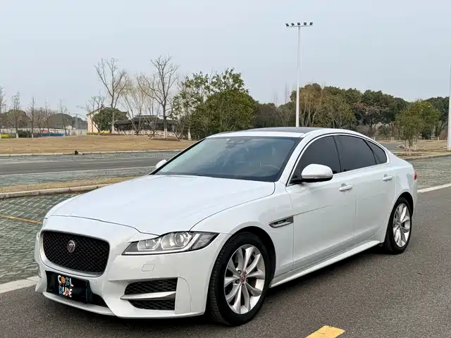 Jaguar Jaguar Xf Jaguar Xf 2016 Xf 2.0t 2wd Fenghua Edition — фото
