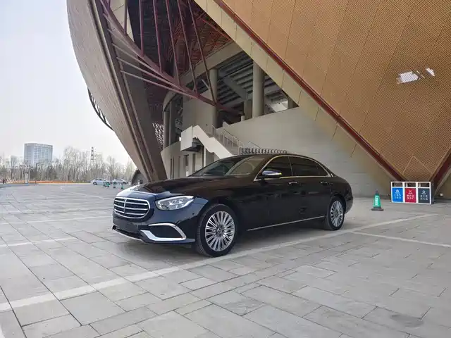 Mercedes-Benz Mercedes-Benz E-Class Mercedes-Benz E-Class 2022 E 300 L Luxury Model — фото