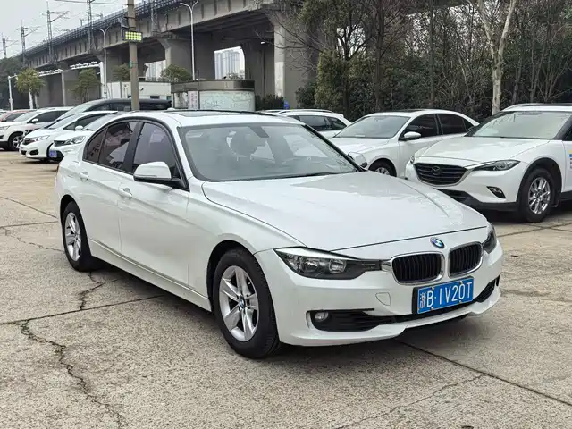 Bmw Bmw 3 Series Bmw 3 Series 2013 320i Fashion — фото