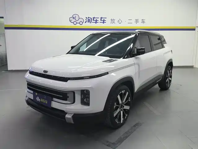 Geely Automobile Geely Icon Geely Icon 2023 1.5td Chocolate Mellow Edition — фото