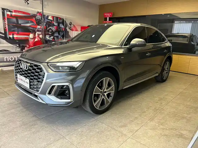 Audi Audi Q5l Sportback Audi Q5l Sportback 2021 40 Tfsi Luxury Model — фото