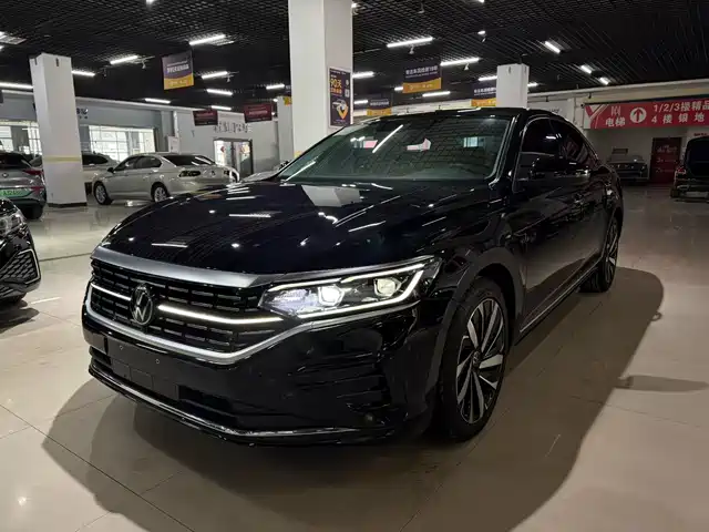 Volkswagen Passat Passat 2023 330tsi Deluxe Edition — фото
