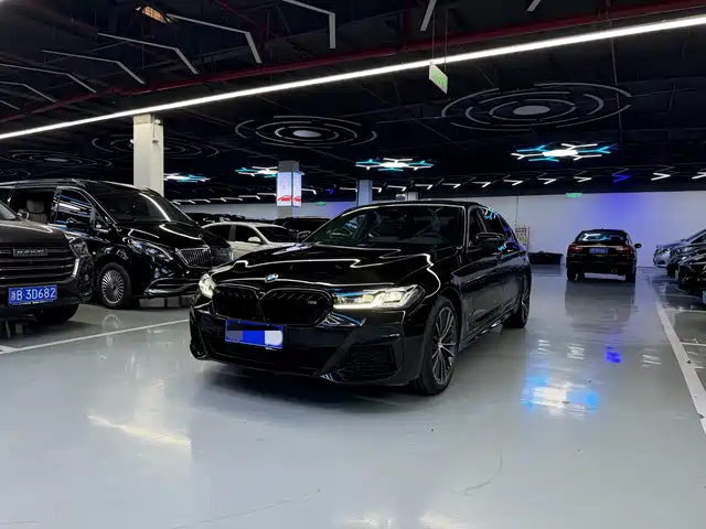 Bmw Bmw 5 Series Bmw 530li/2.0t/22 Models/Modification Leading M Sports Package — фото