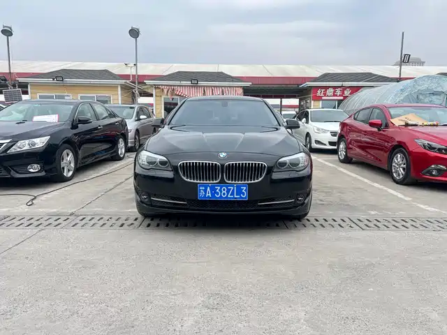 Bmw Bmw 5 Series Bmw 5 Series 2013 520li Elegant — фото