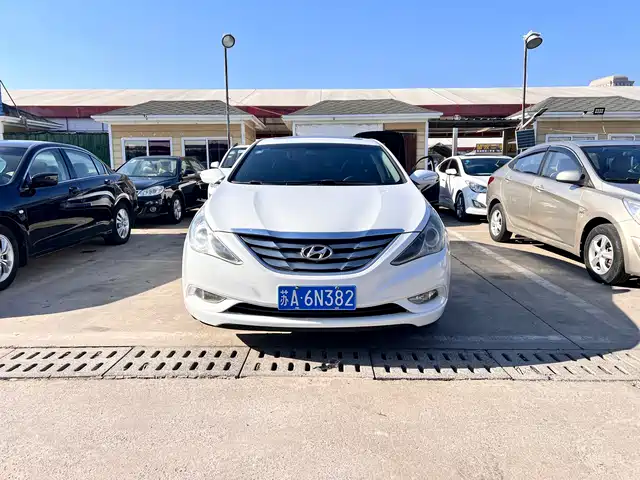 Hyundai Sonata Sonata 2013 2.0l Automatic Premium Edition — фото