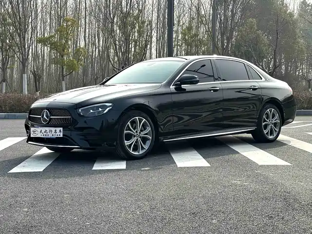 Mercedes-Benz Mercedes-Benz E-Class Mercedes-Benz E-Class 2021 E 300 L Sporty And Fashionable — фото