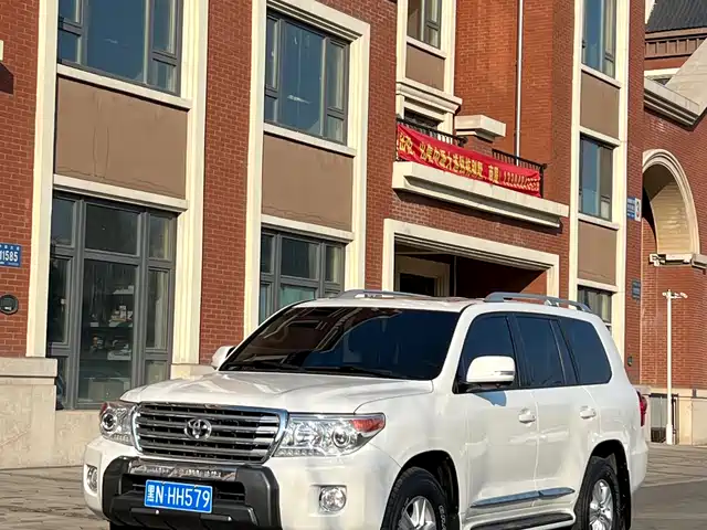Toyota Land Cruiser Land Cruiser 2012 4.0l Automatic Vx — фото