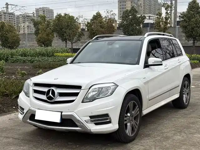 Mercedes-Benz Mercedes Benz Glk Class Mercedes-Benz Glk-Class 2015 Glk 260 4matic Dynamic Extreme Edition