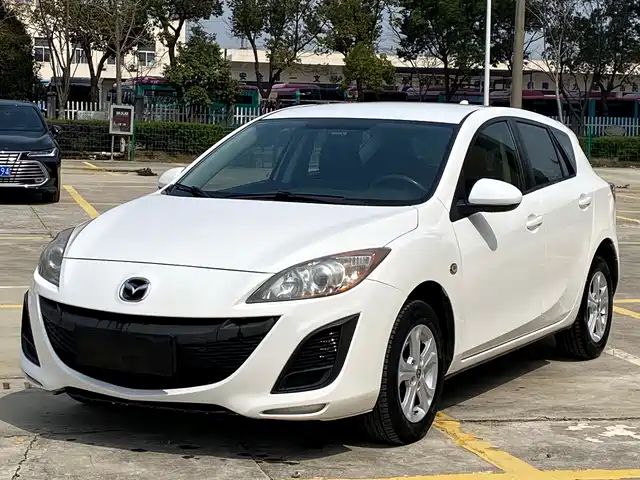 Mazda Mazda 3 Star Mazda 3 Star 2012 Hatchback 1.6l Manual Comfort Type