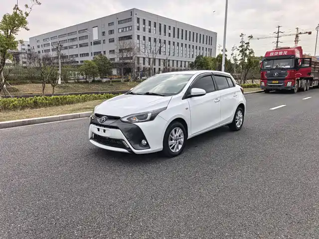 Toyota Yaris L To Dazzle