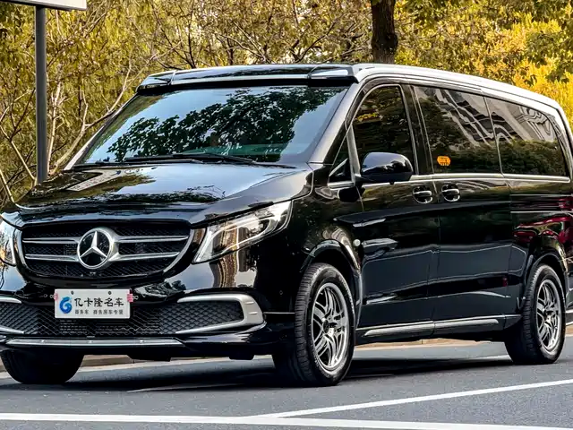 Mercedes-Benz Vito Vito 2023 2.0t Business Edition 7 Seats — фото